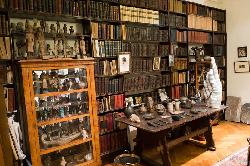 Freud’s Library